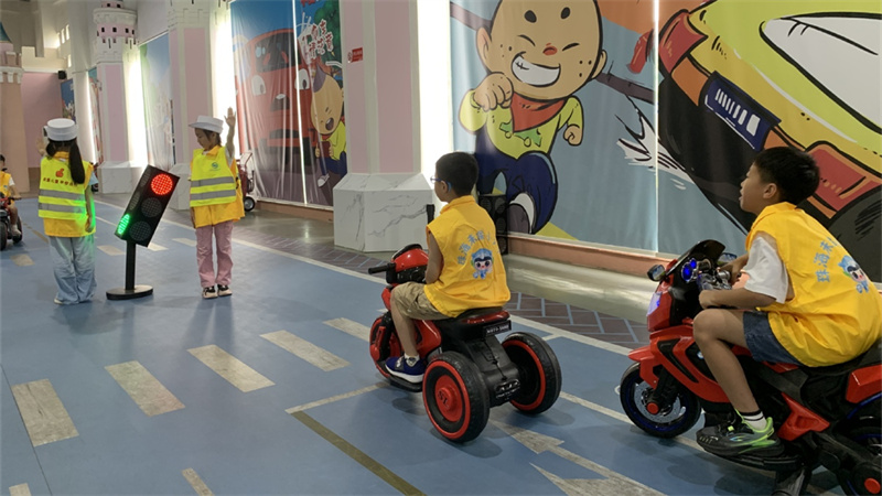 市民政局开展系列暑期实践活动